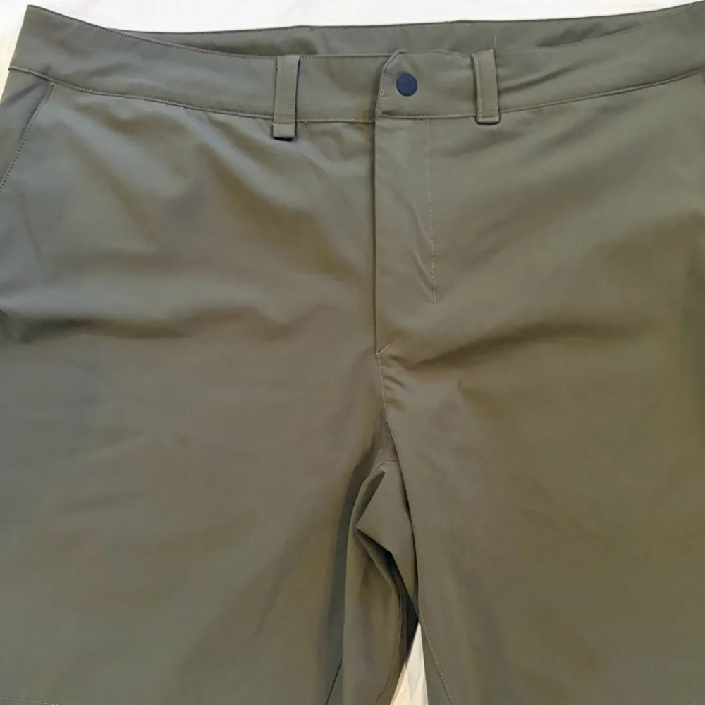 The North Face Shorts Men's38x9 Green Microfiber Stretch Quick Dry